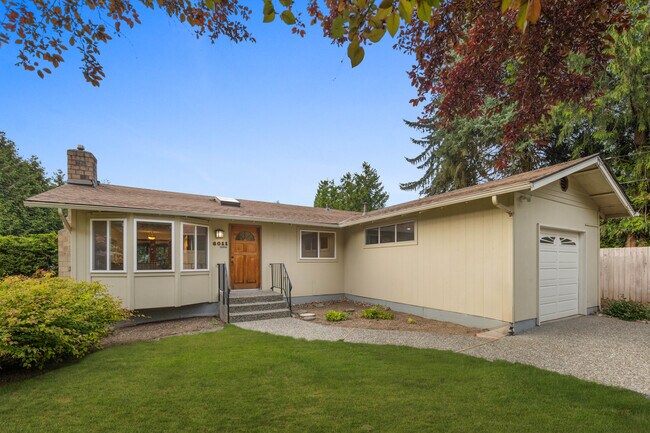 Foto del edificio - 6011 156th Ave NE
