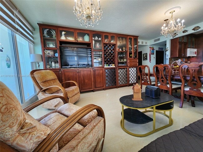 Building Photo - 3505 S Ocean Dr