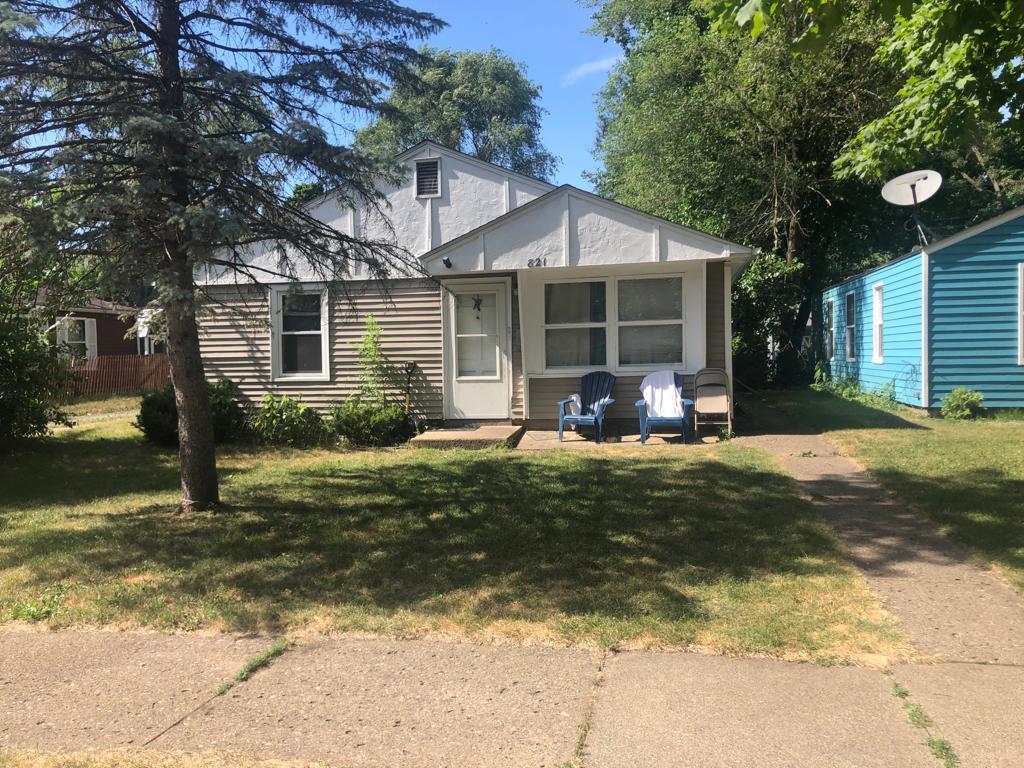 Primary Photo - 821 Roosevelt St