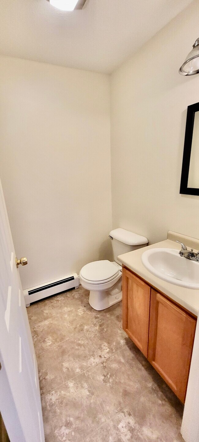 Foto del edificio - 18 Melvin Ave