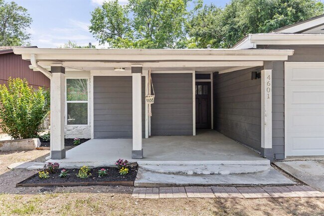 Building Photo - 4601 Candletree Ln