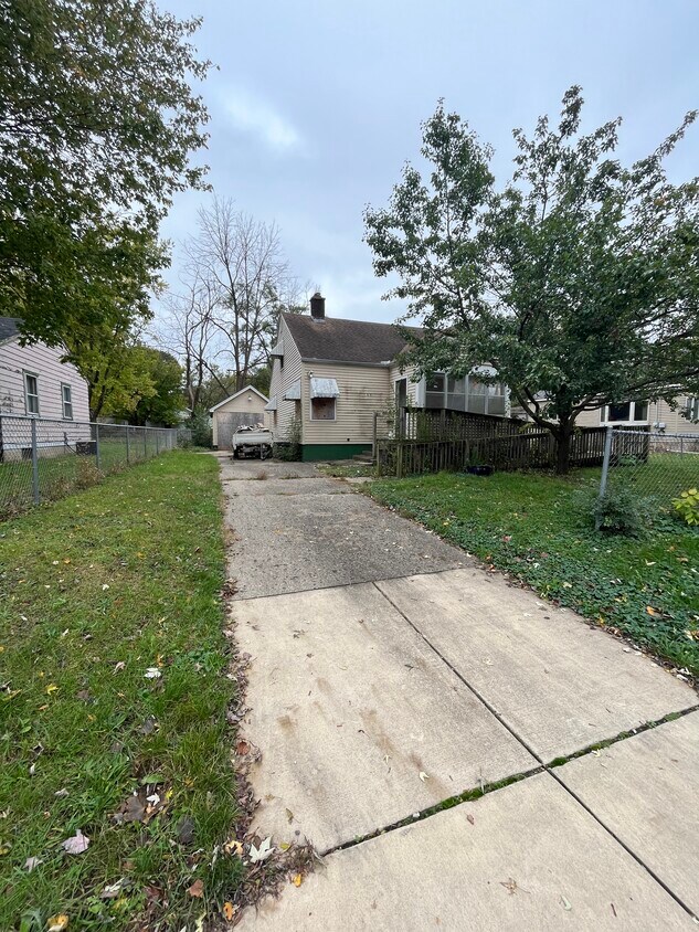 2314 W Ann St, Peoria, IL 61605 House Rental in Peoria, IL