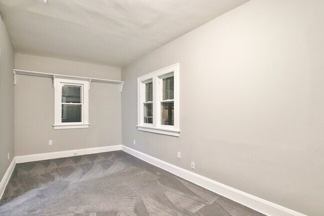 Building Photo - 759 Sims Ave