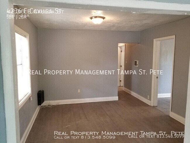 Foto del edificio - 4236 E Cayuga St