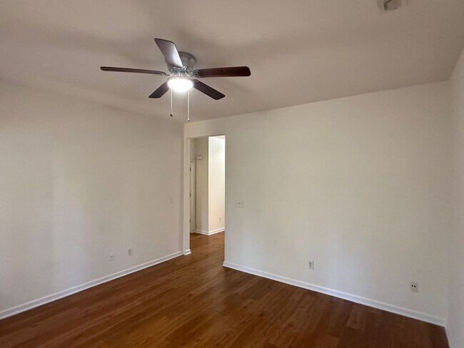 Foto del edificio - 7033 Somerset Springs Dr