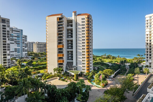 Foto del edificio - Park Shore Towers