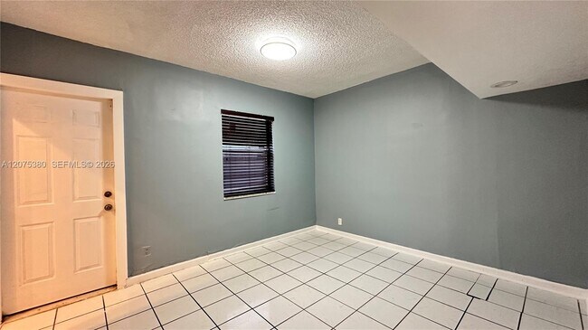 Foto del edificio - 2220 Charleston St