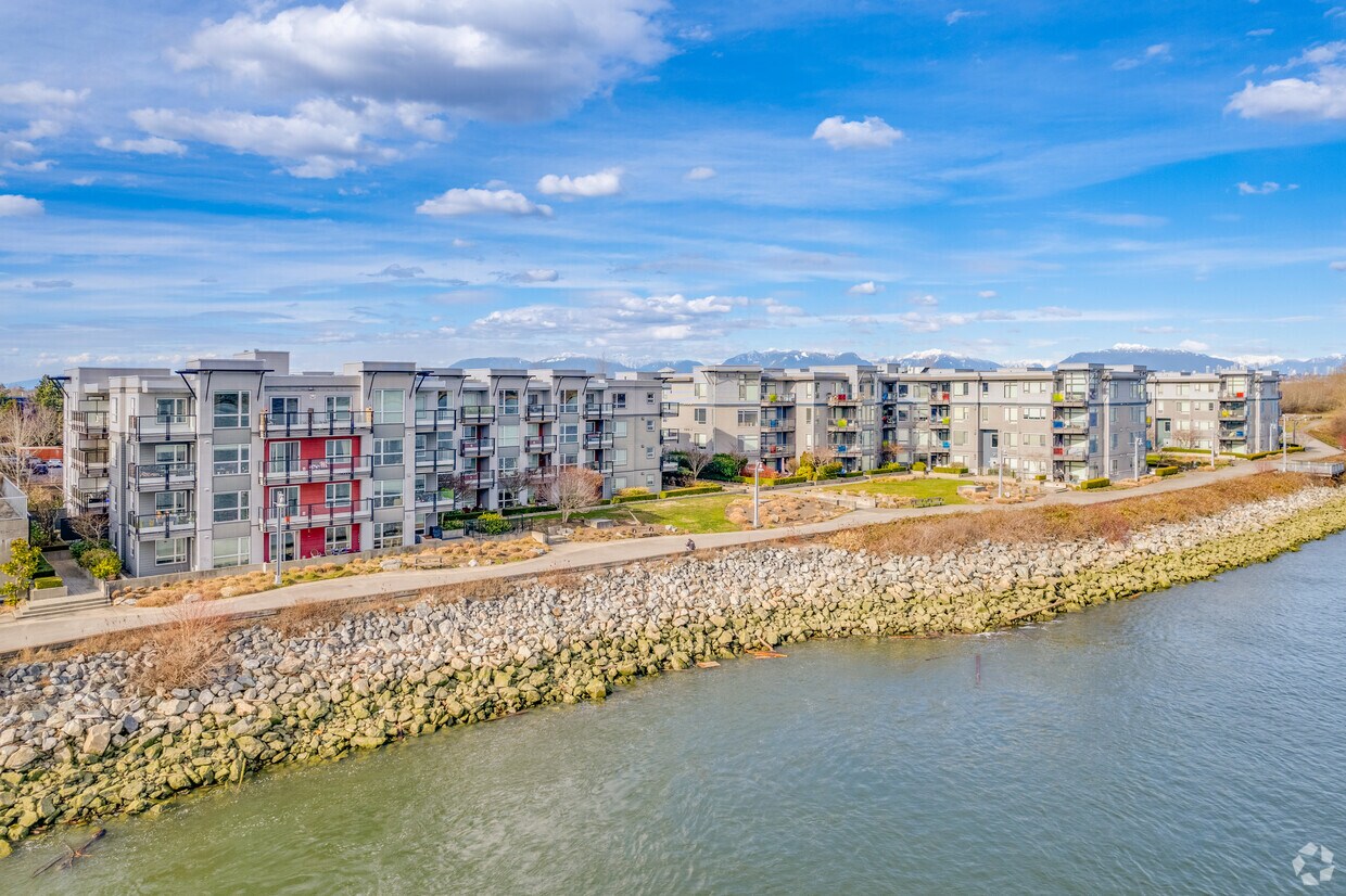 Photo aérienne - Riverport Flats R4