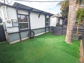 Building Photo - 2017 Reed Ave