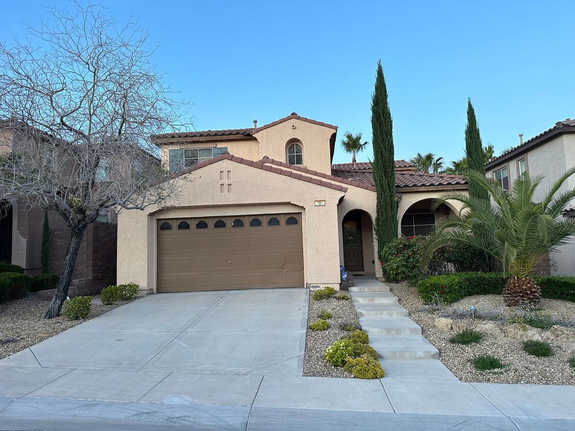 Primary Photo - Summerlin~4 Bedroom~Private Pool~All Appli...