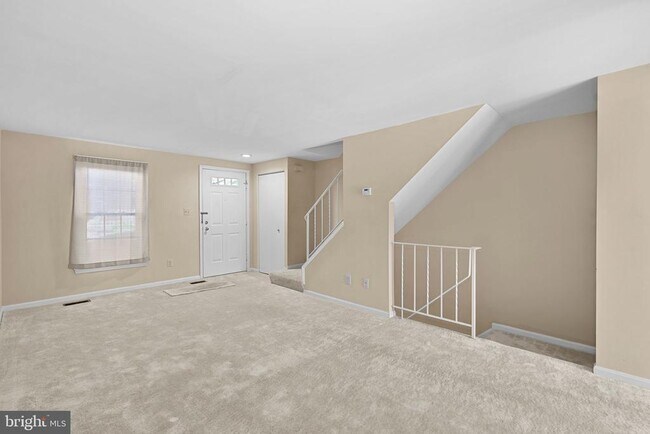 Building Photo - 20559 Strath Haven Dr