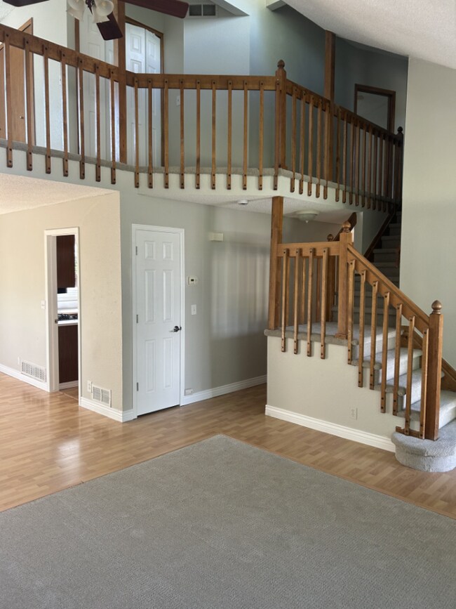 Building Photo - "Charming 3-Bed, 2-Bath Single Family Home in Littleton!"