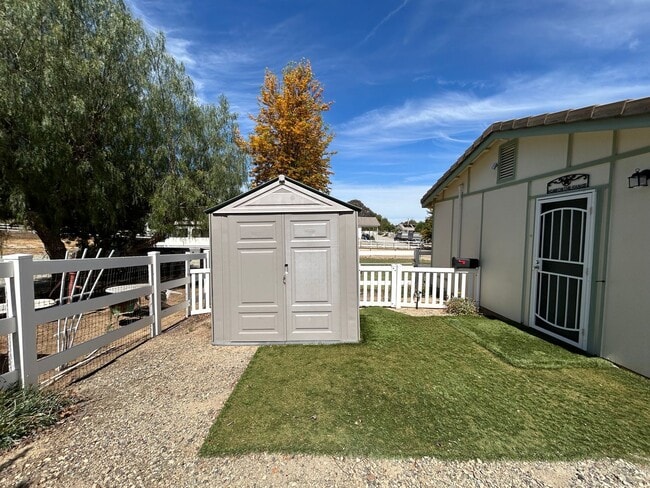 Foto del edificio - ADU