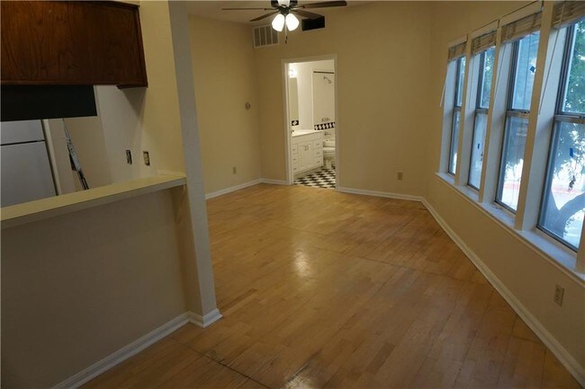 Building Photo - 3115 Tom Green St