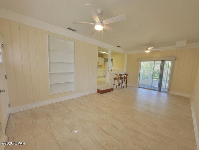 Foto del edificio - 909 E 7th St