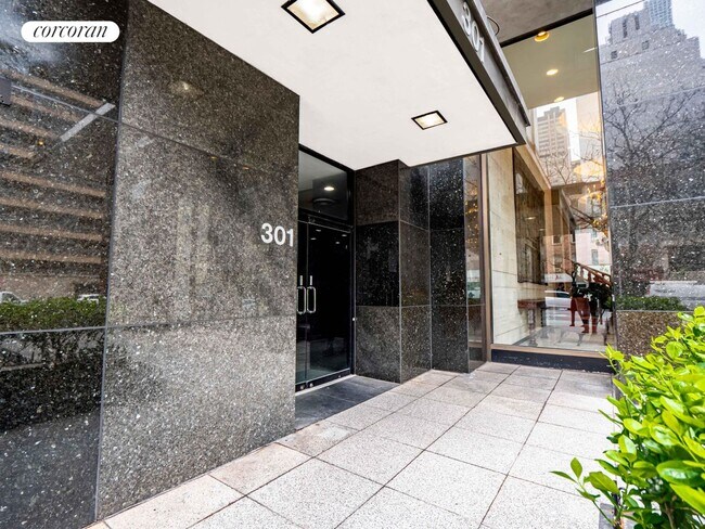 Foto del edificio - 301 E 57th St