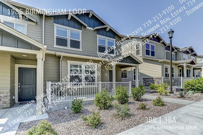 Building Photo - Newer Townhome Vistas at Spring Creek