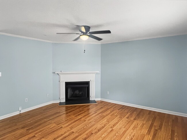 Building Photo - 6749 Chauncey Dr