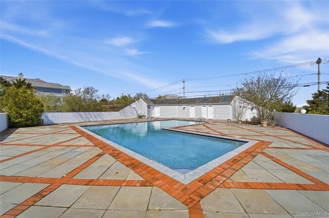 Foto del edificio - 355 Dune Rd