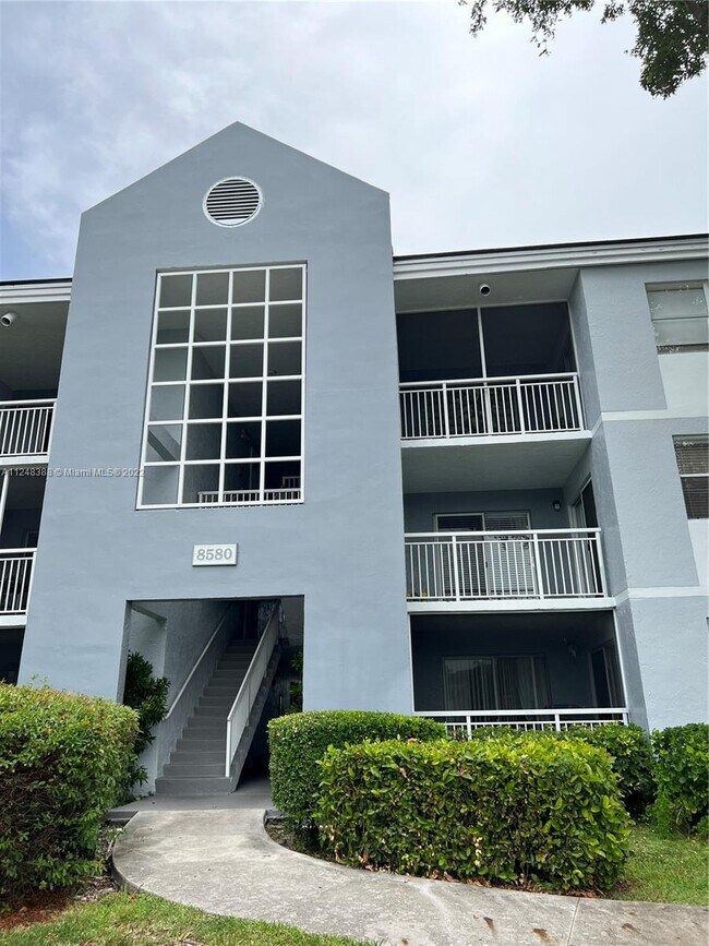 Building Photo - 8580 SW 212th St