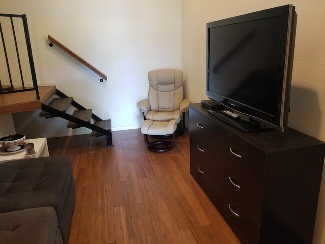 TV room - 4329 Ensenada Dr