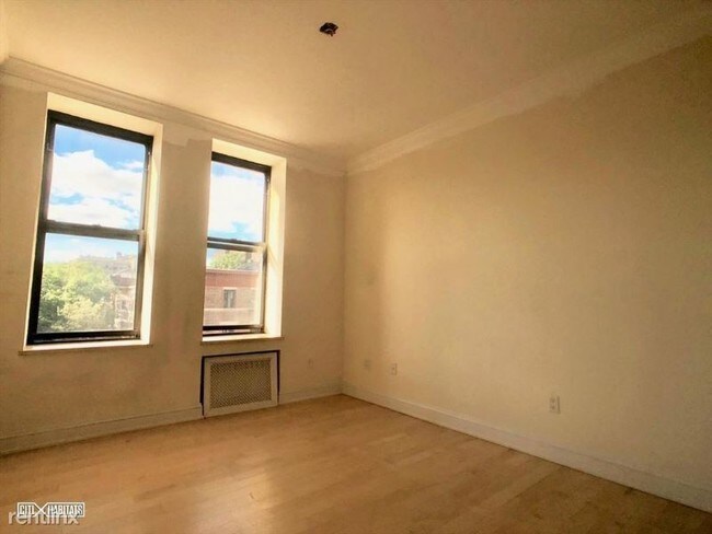 Building Photo - 724 St Nicholas Ave