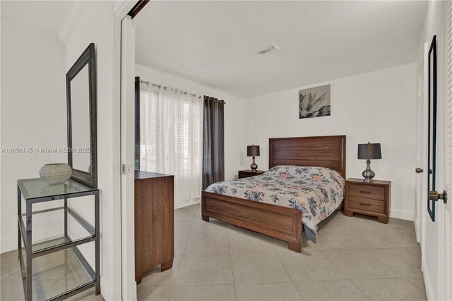 Foto del edificio - 331 189th Terrace