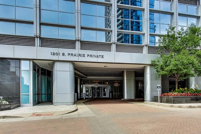 Foto del edificio - 1201 S Prairie Ave