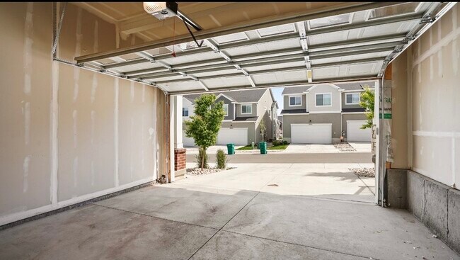 Foto del edificio - 3988 W 1650 N