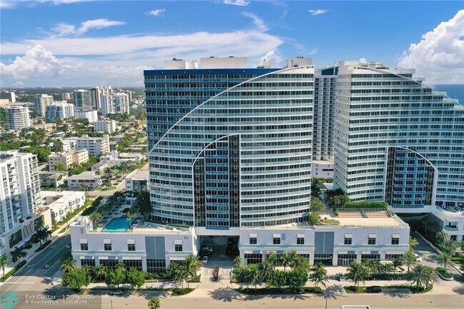 Building Photo - 3101 Bayshore Dr