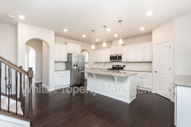 Building Photo - 1043 Winnett Dr