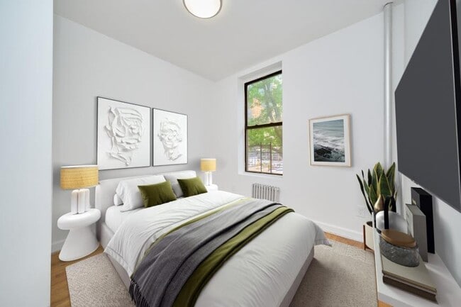 Building Photo - 3 bedroom in NEW YORK NY 10018