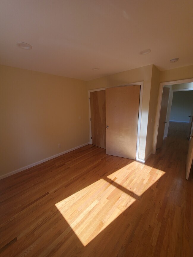 1st bedroom - 410 1st Ave