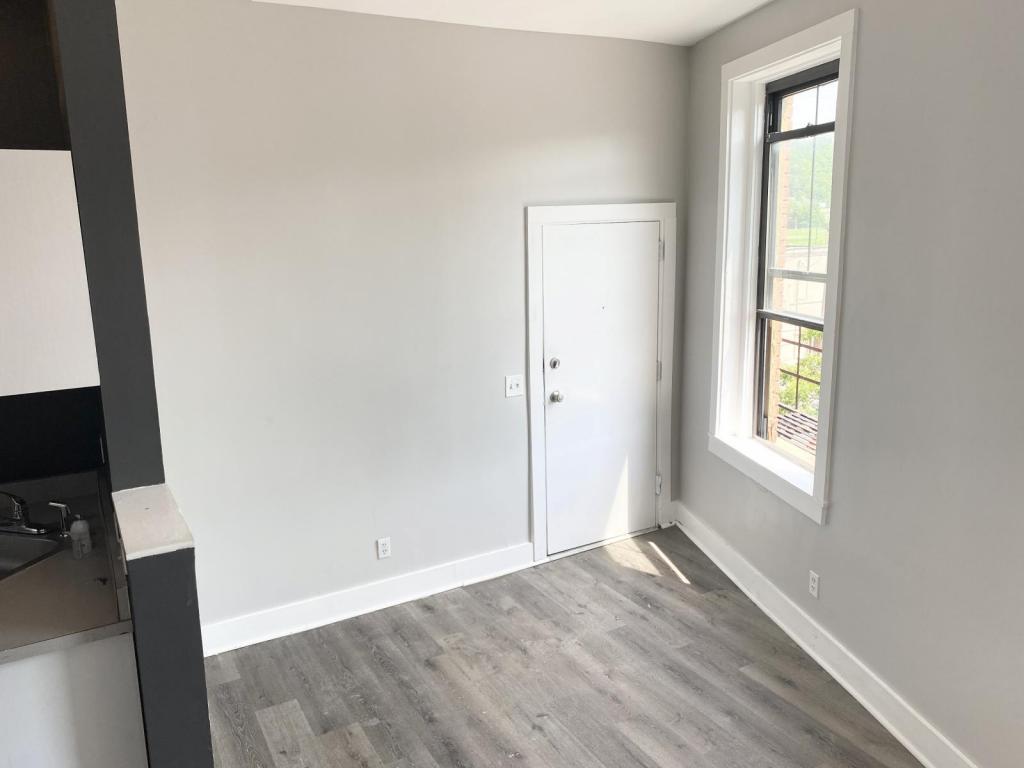 Foto principal - 3103 Colerain Ave