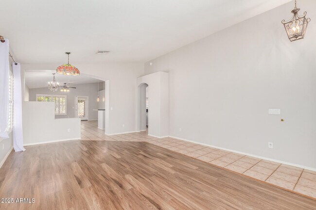 Building Photo - 8156 W Tonto Ln