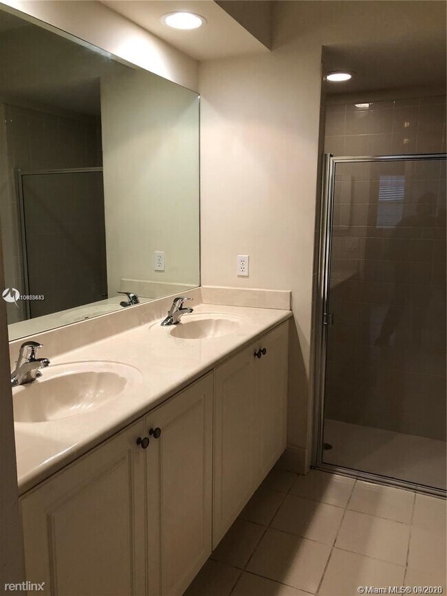 Foto del edificio - 2 br, 2.5 bath Condo - 620 SW 147th Ter