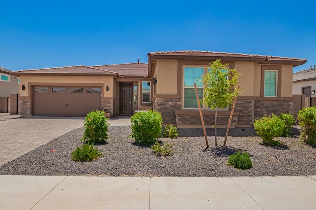 Foto del edificio - 18549 W Seldon Ln