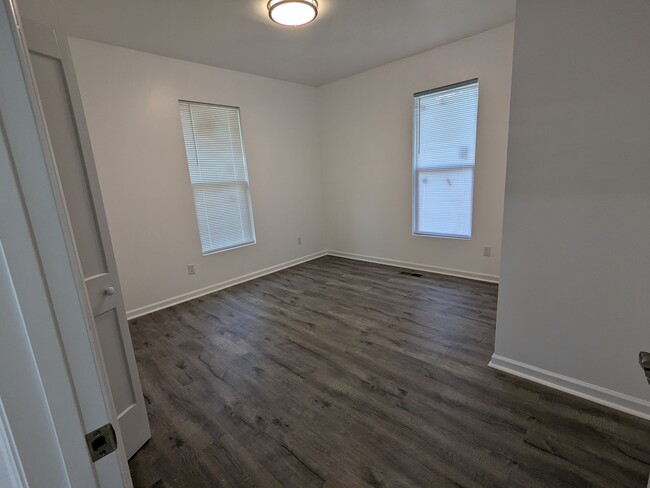 Bedroom Unit B - 1814 Dodson Ave