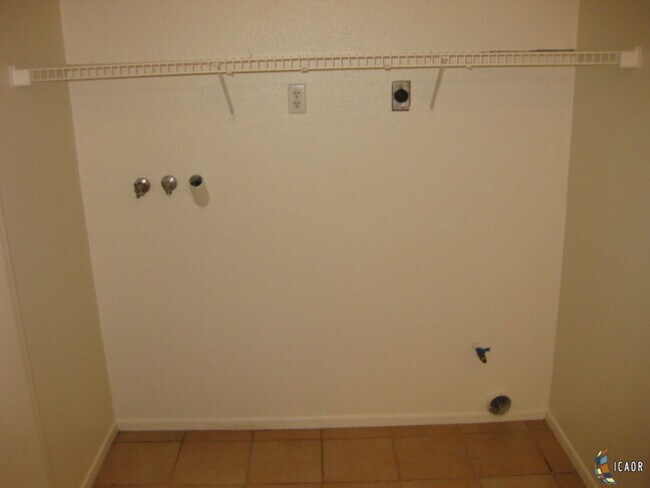 Foto del edificio - 1200 Rodeo Dr