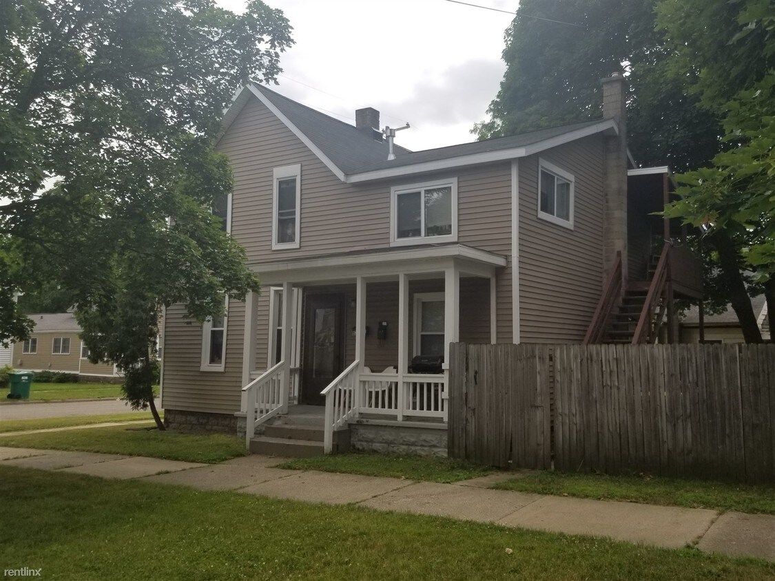 Primary Photo - 117 Deloney Ave SW