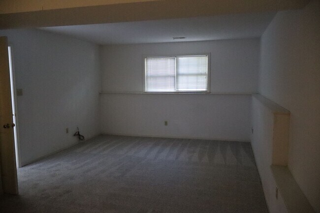 Foto del edificio - 1900 S El Dorado Dr