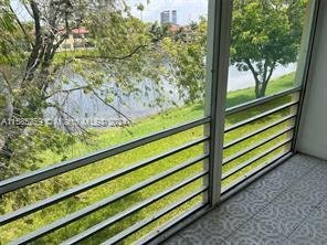 Foto principal - 2940 Northeast 207th Street, Aventura, FL ...