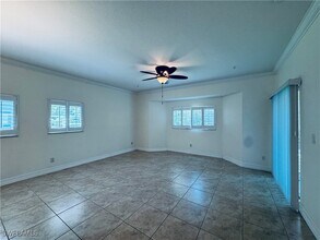 Building Photo - 12101 Santaluz Dr