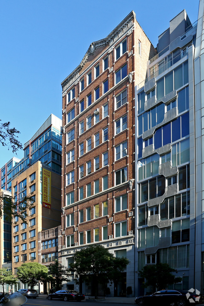 Building Photo - 521 W 23rd St