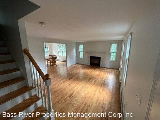 Foto del edificio - 4 br, 2 bath House - 9 Rainbow Avenue