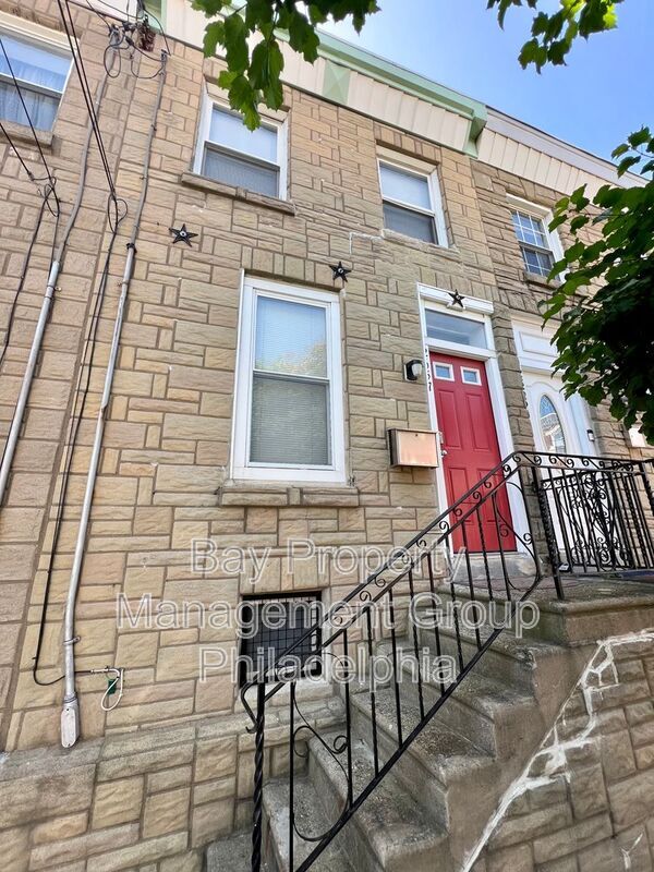 Building Photo - 2657 Braddock St