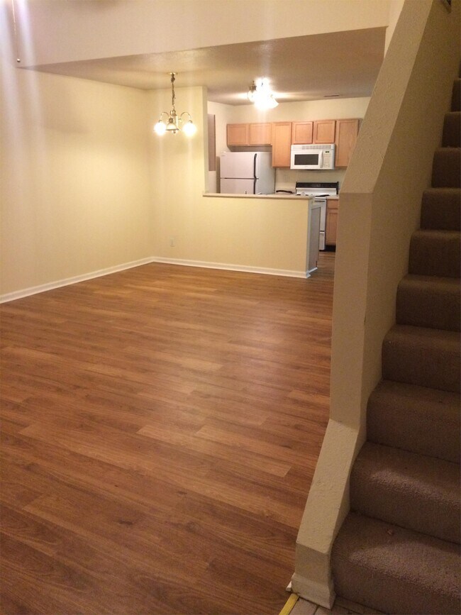 Foto del edificio - 4416 Derby Ridge Dr