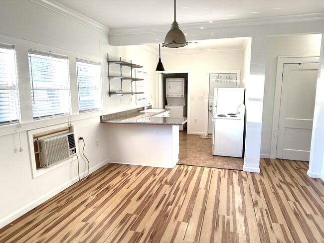 Foto del edificio - 1003 e 5th st