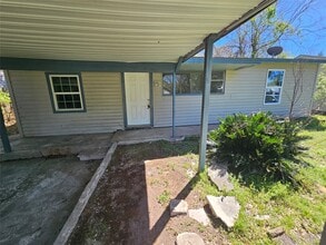 Building Photo - 6018 Beekman Rd