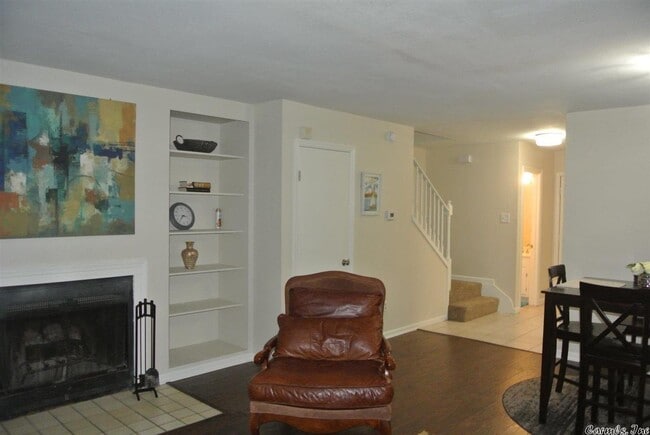 Building Photo - 501 Green Mountain Dr